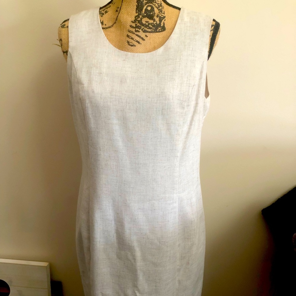 Beautiful linen sateen-like lining, size 12 petite